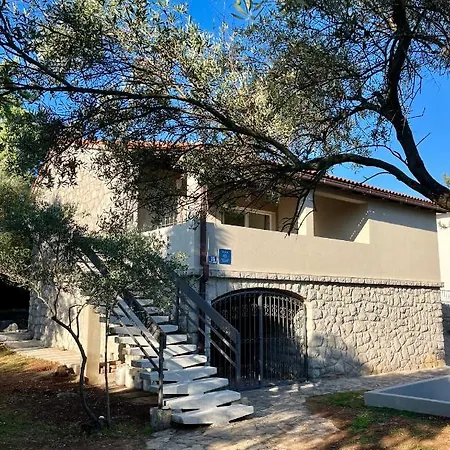 Villa Kuca Za Odmor Krk Krk Town Exterior foto